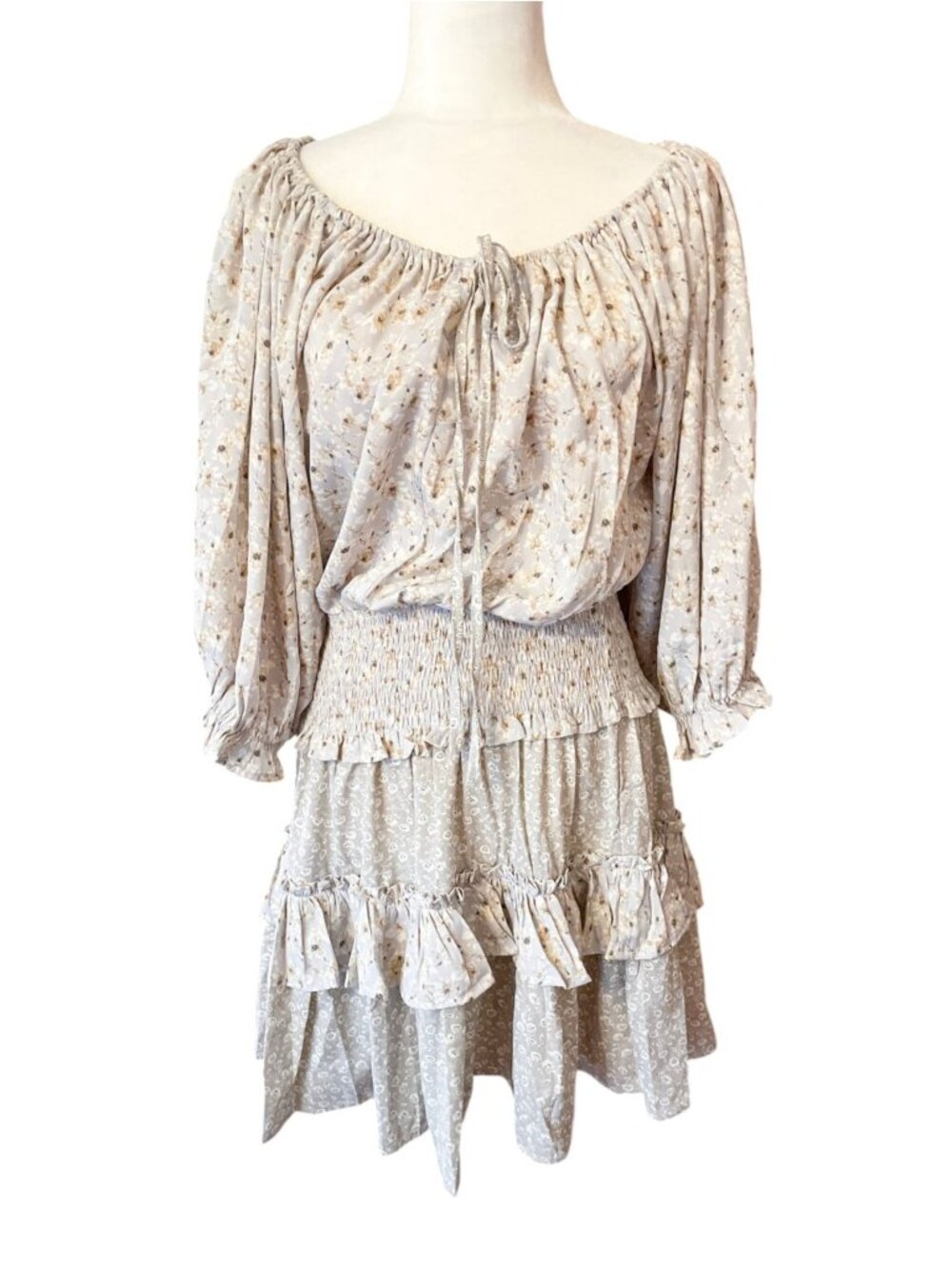 Easel Cream Floral Smocked Mini Dress SZ L Cottagecore Fairy Romantic - Picture 1 of 11